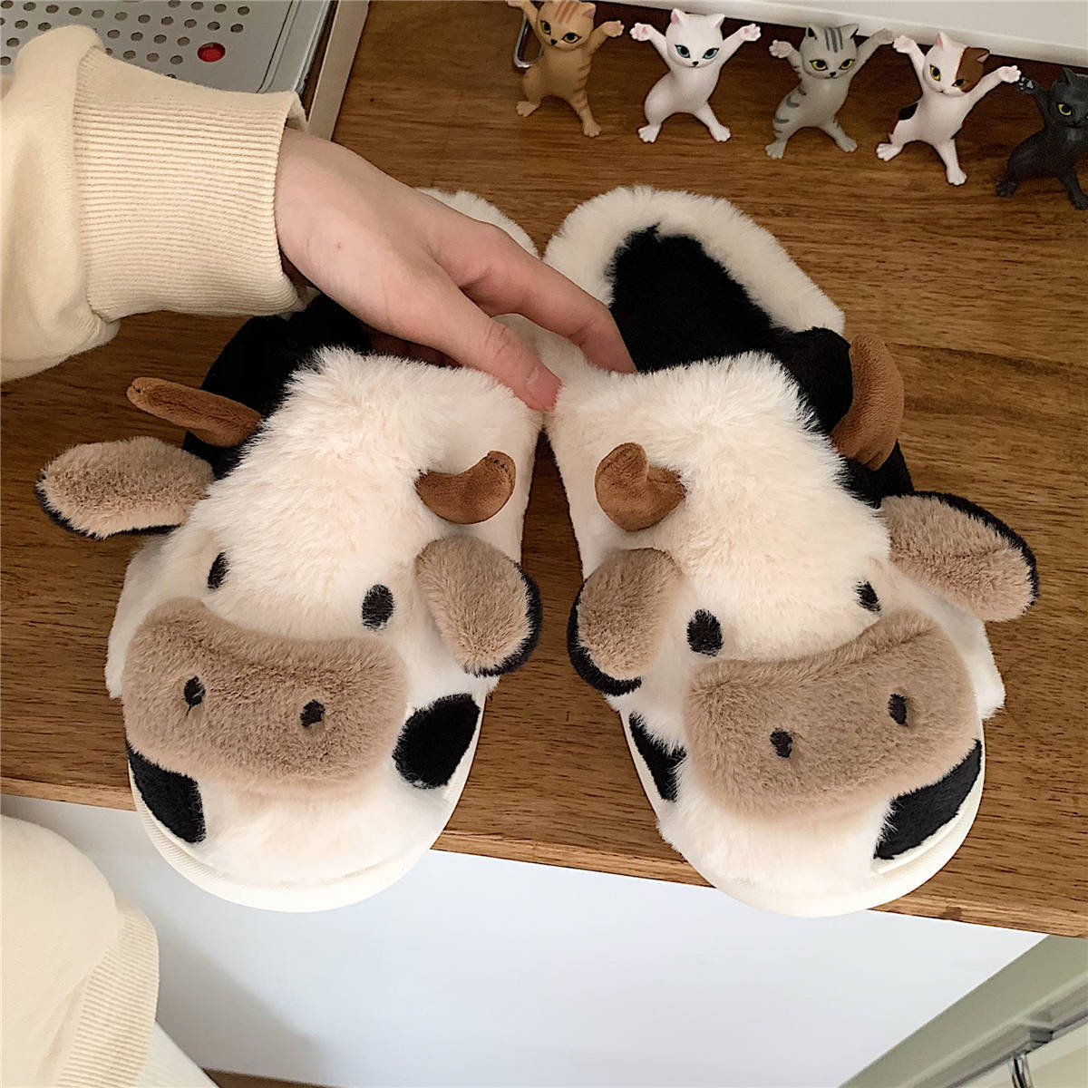 Cute Cow-Themed Cotton Indoor Slippers